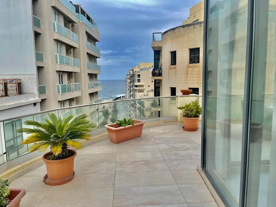 Sea View Penthouse In Tas-Sliema Apartman 0*, Sliema