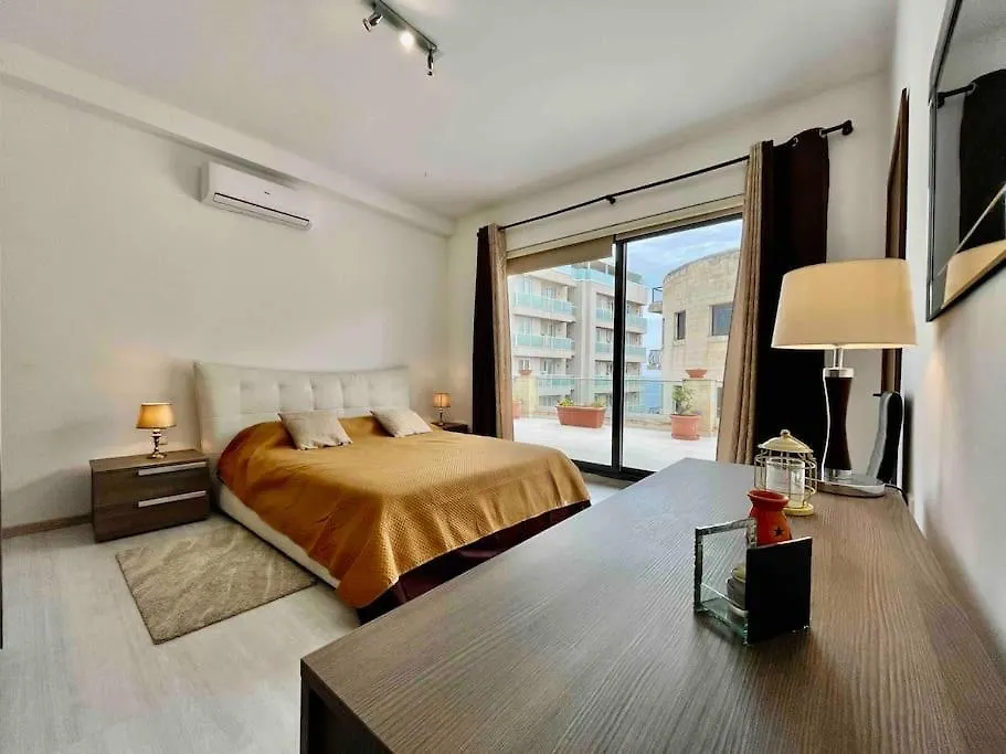 Sea View Penthouse In Tas-Sliema Apartman Sliema