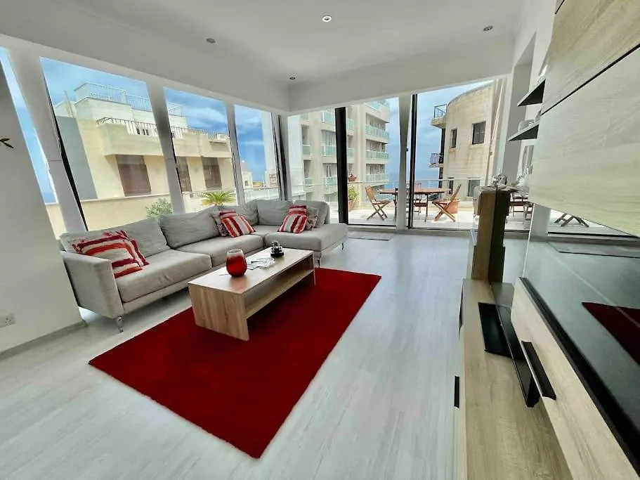 Sea View Penthouse In Tas-Sliema Appartamento