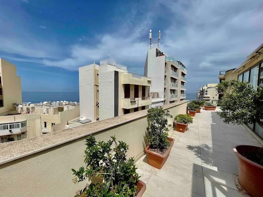 Sea View Penthouse In Tas-Sliema Appartamento Malta